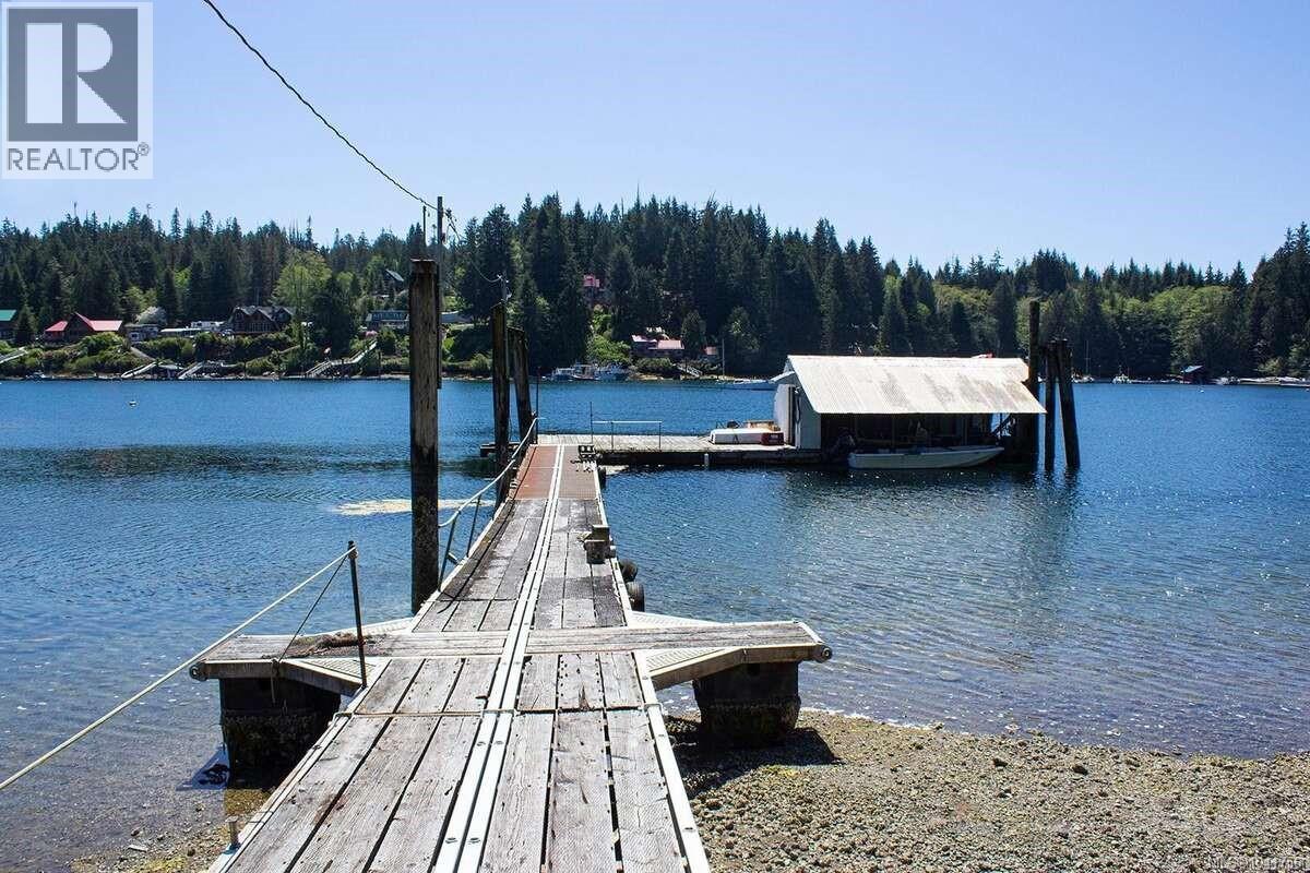 326 Grappler Inlet Property Photo 5
