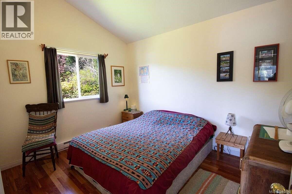 326 Grappler Inlet Property Photo 10