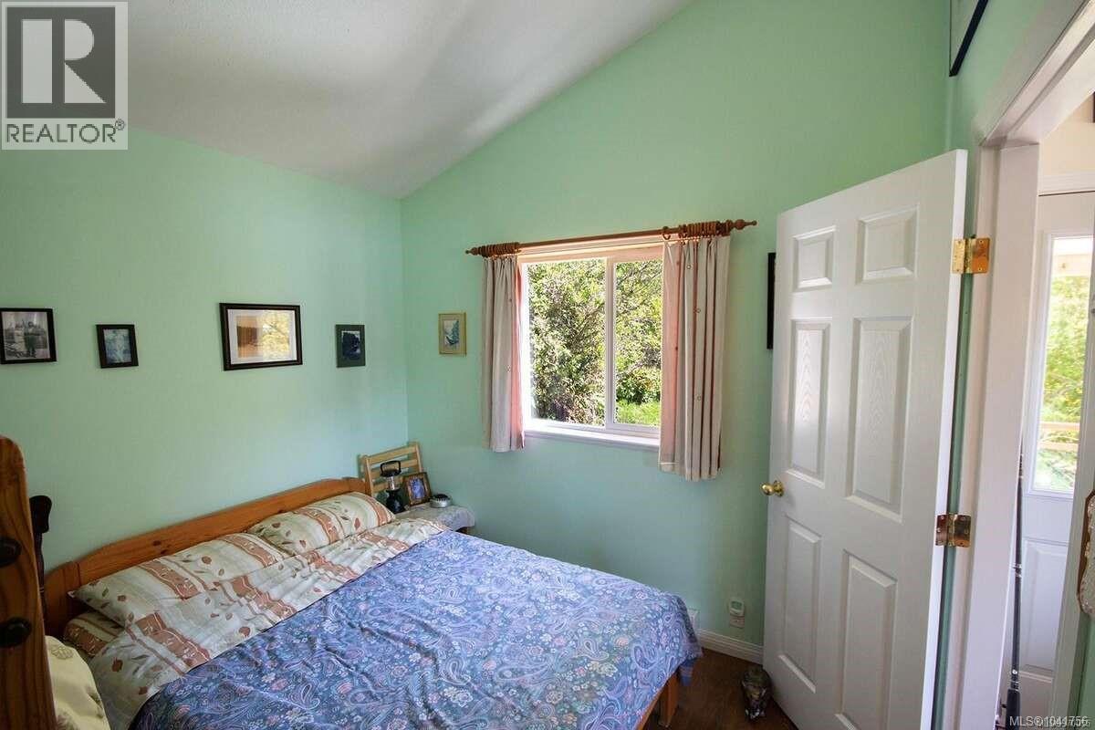 326 Grappler Inlet Property Photo 12