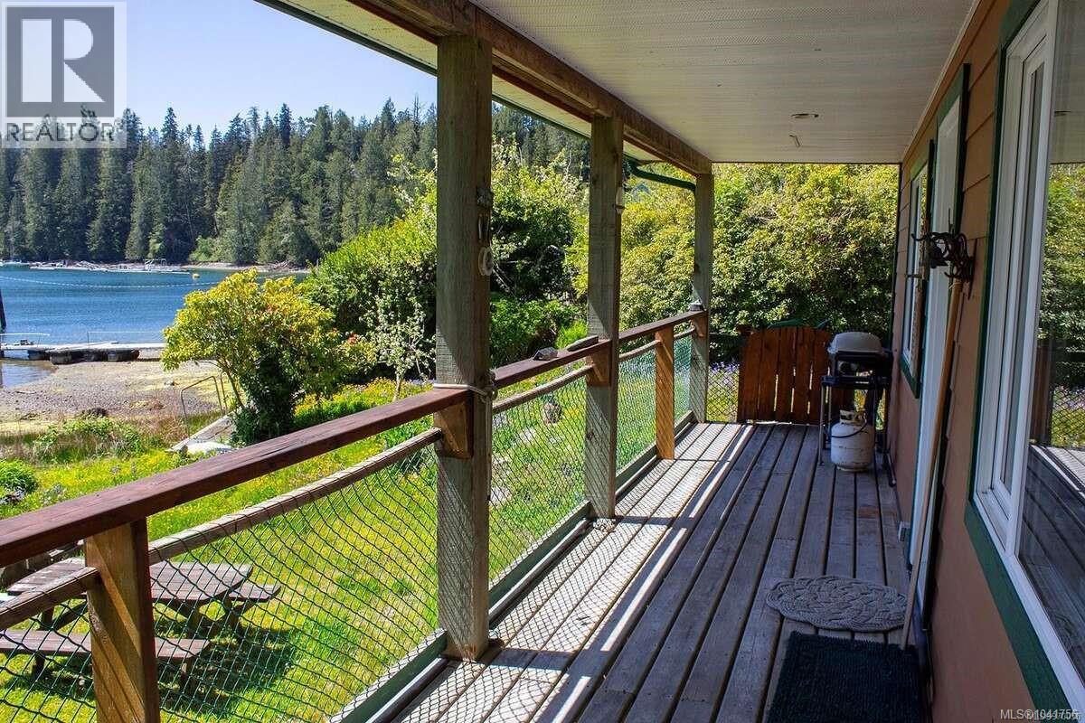 326 Grappler Inlet Property Photo 14