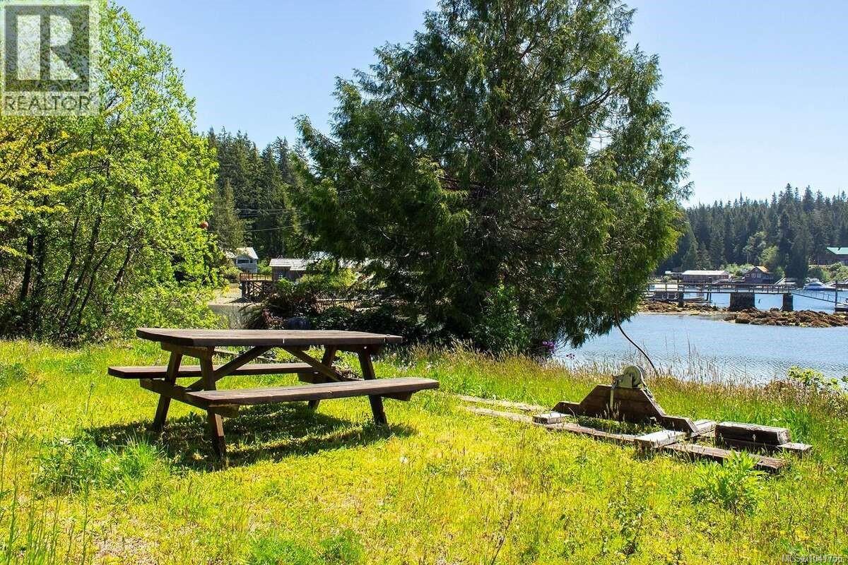 326 Grappler Inlet Property Photo 18