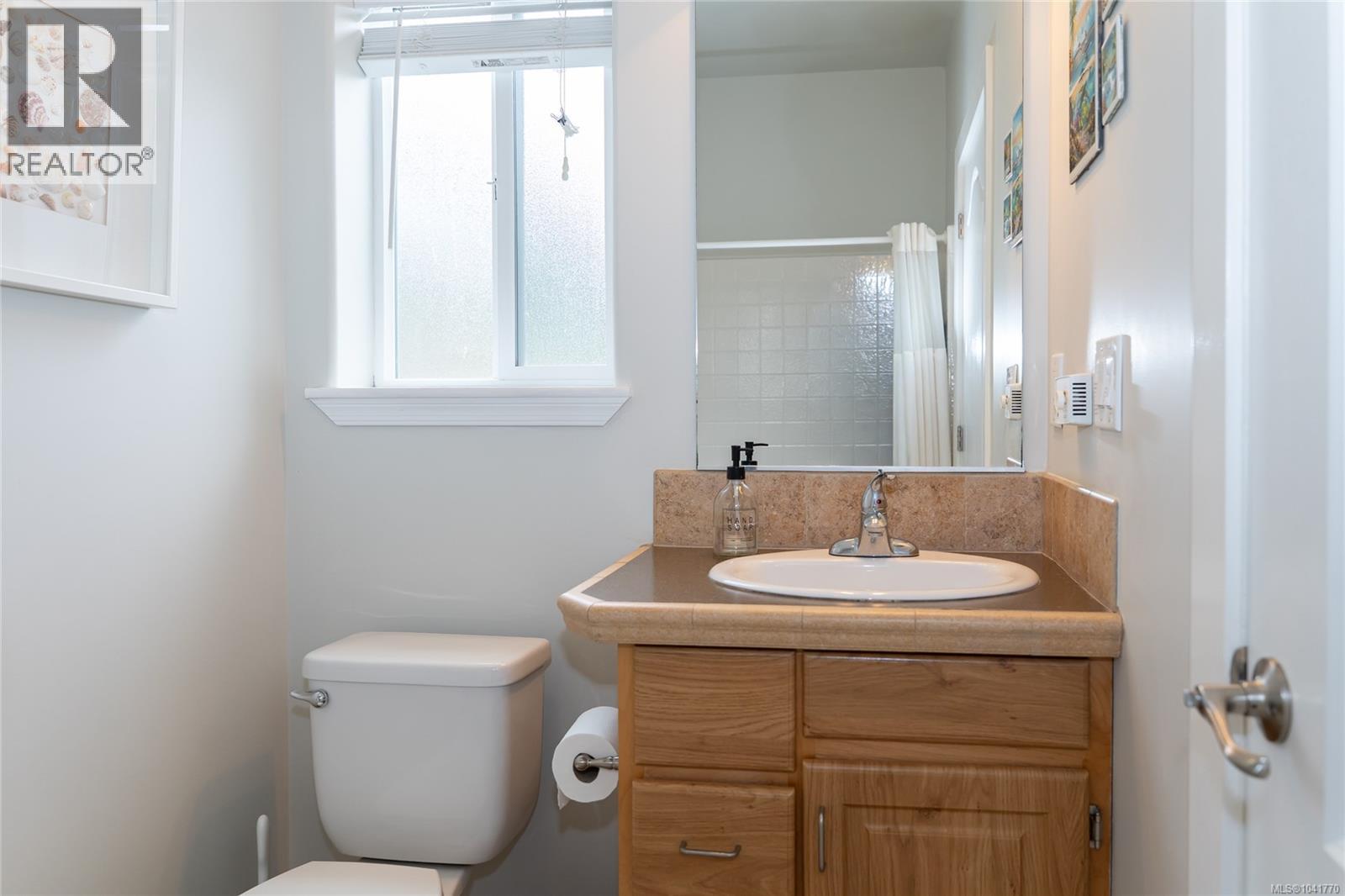 3023 Oak St Property Photo 19