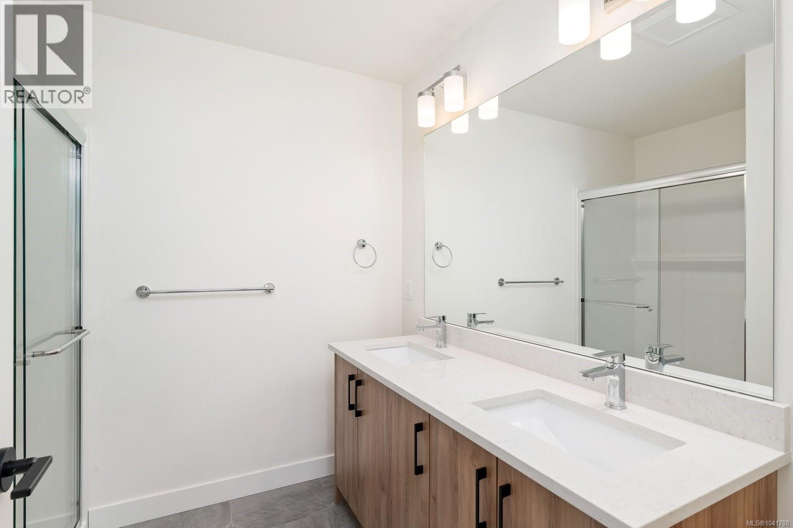 1 3439 Trumpeter St Property Photo 6