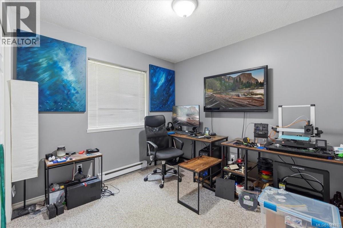 4755 Fairbrook Cres Property Photo 22