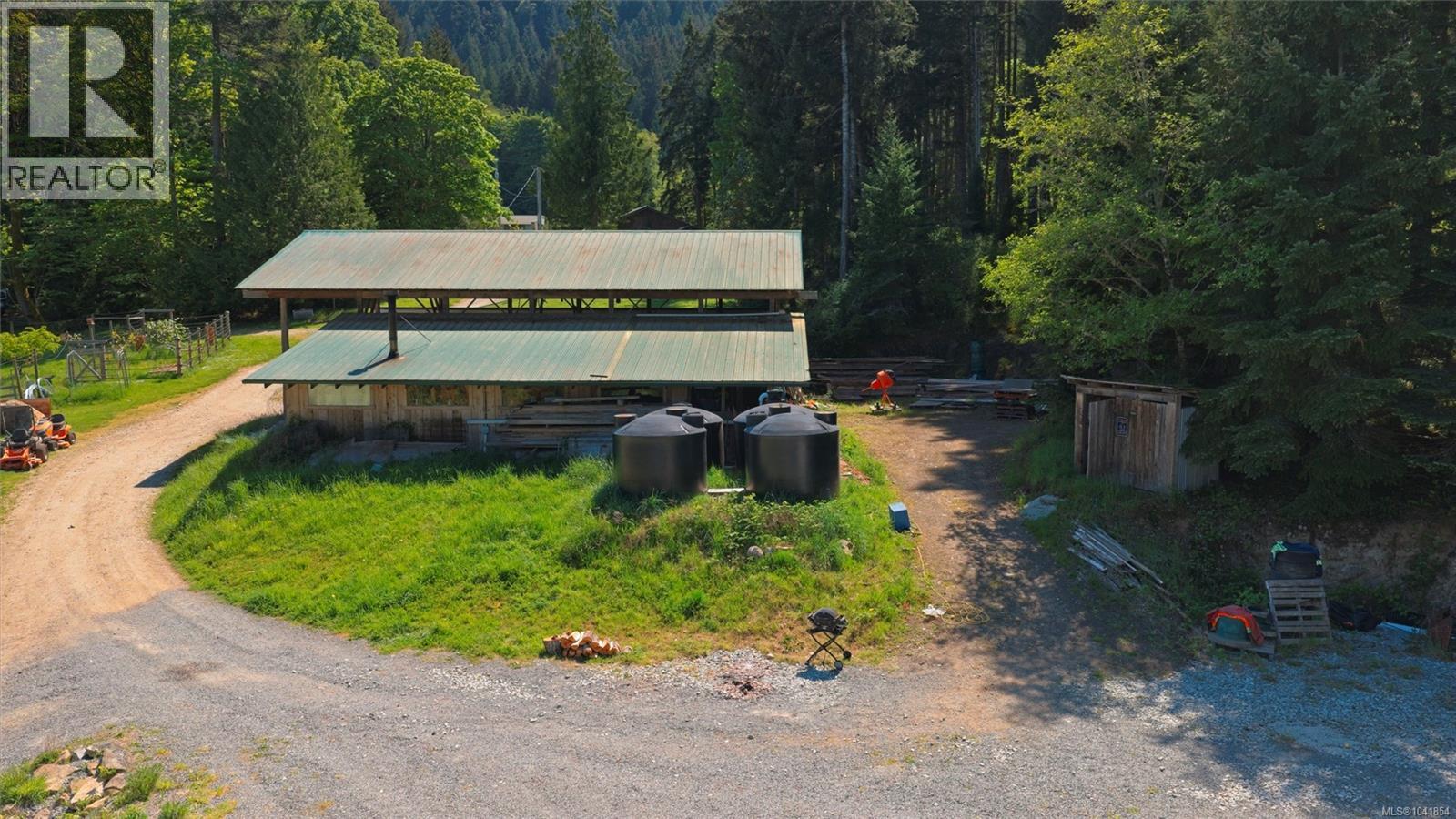 378 Rainbow Rd Property Photo 8