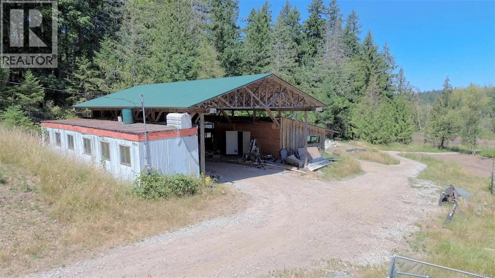 378 Rainbow Rd Property Photo 9