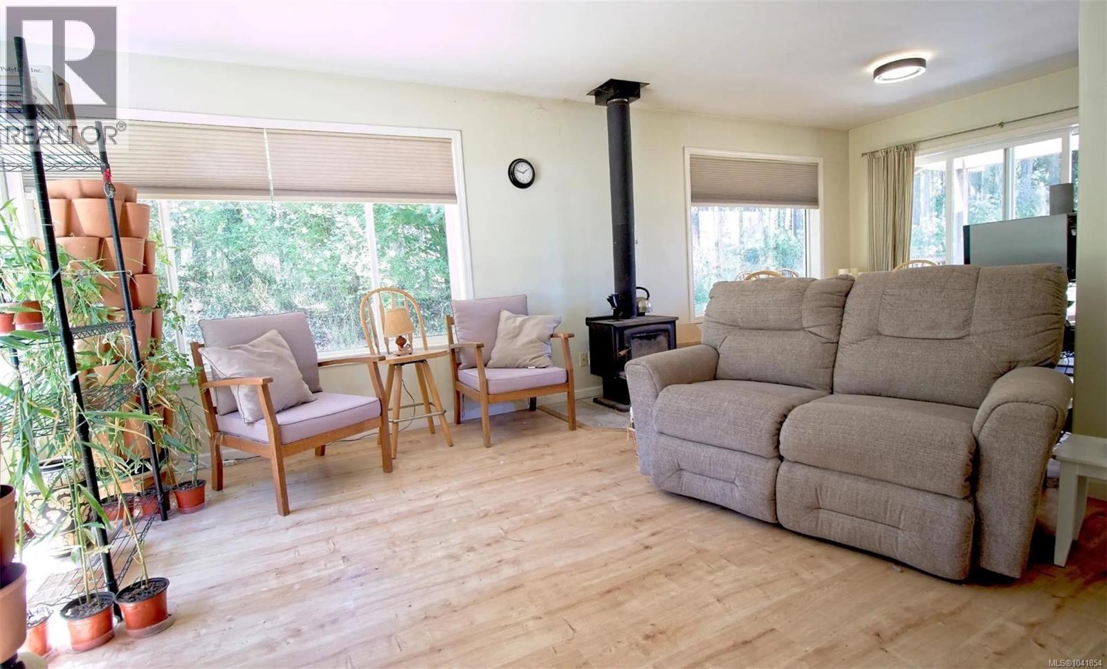 378 Rainbow Rd Property Photo 52
