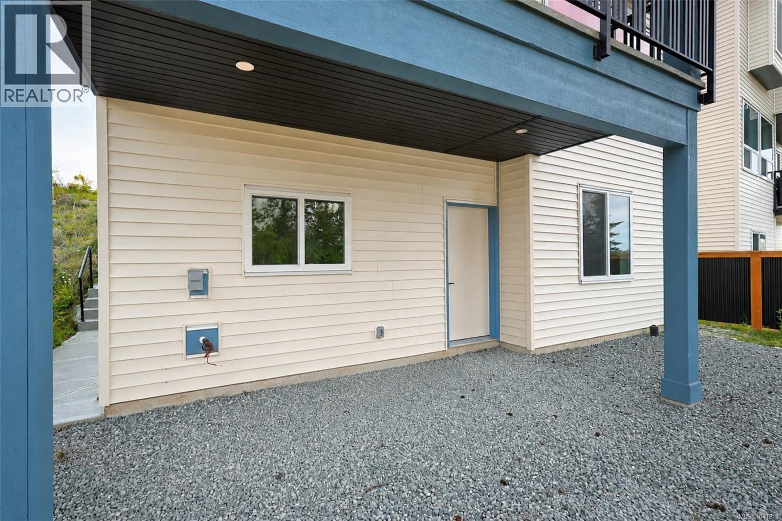 909 Harbour View St Property Photo 39