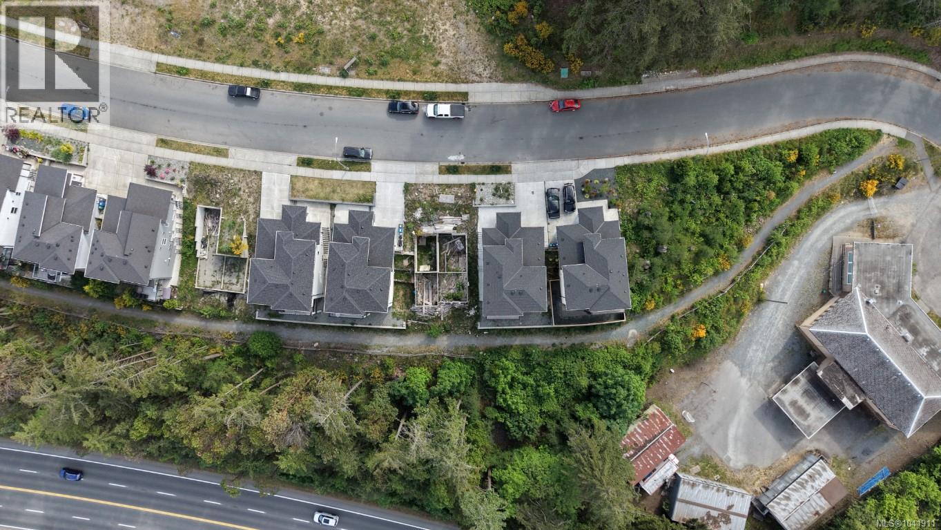 909 Harbour View St Property Photo 45