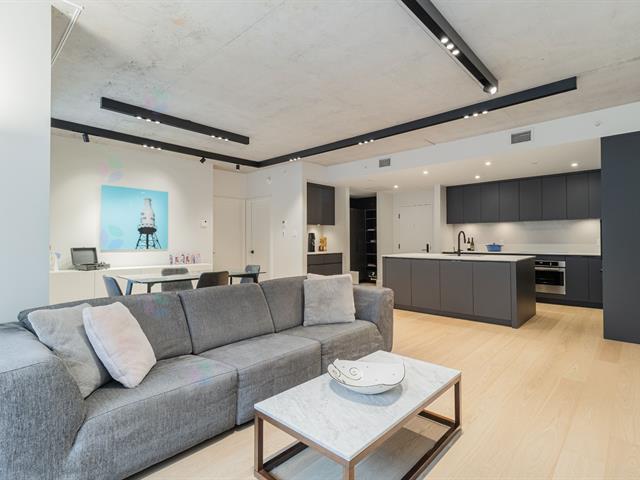 42 Rue Du Square-Sir-George-Étienne-Cartier, #315 Property Photo 1