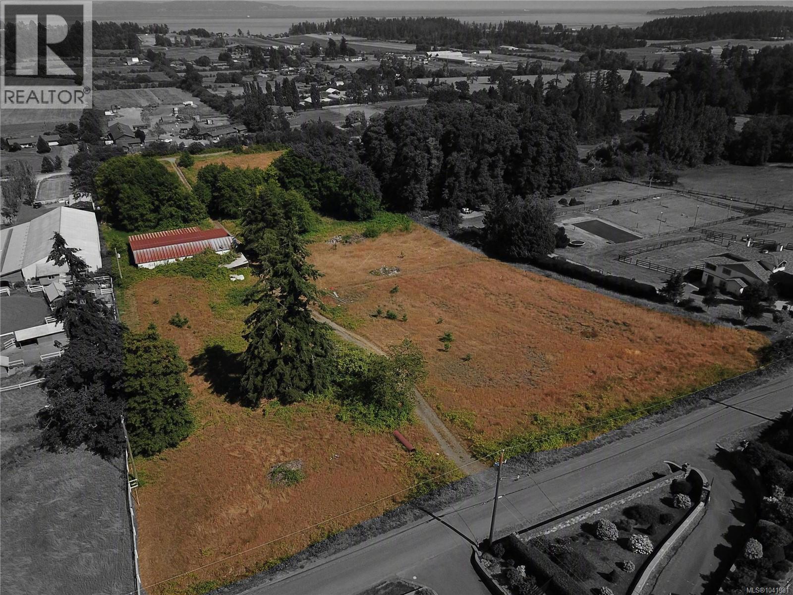 6275 Old East Rd Property Photo 3