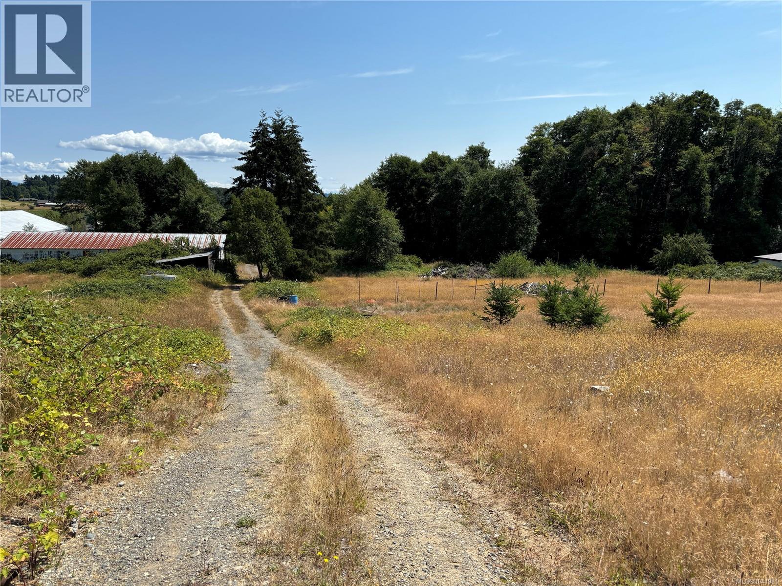 6275 Old East Rd Property Photo 8