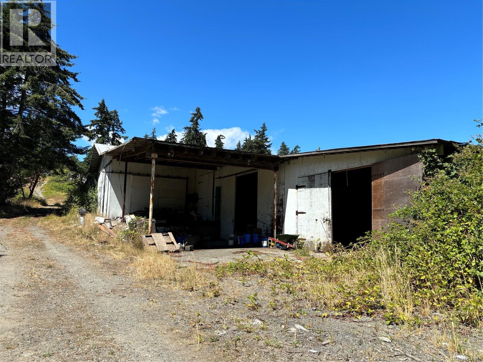 6275 Old East Rd Property Photo 15