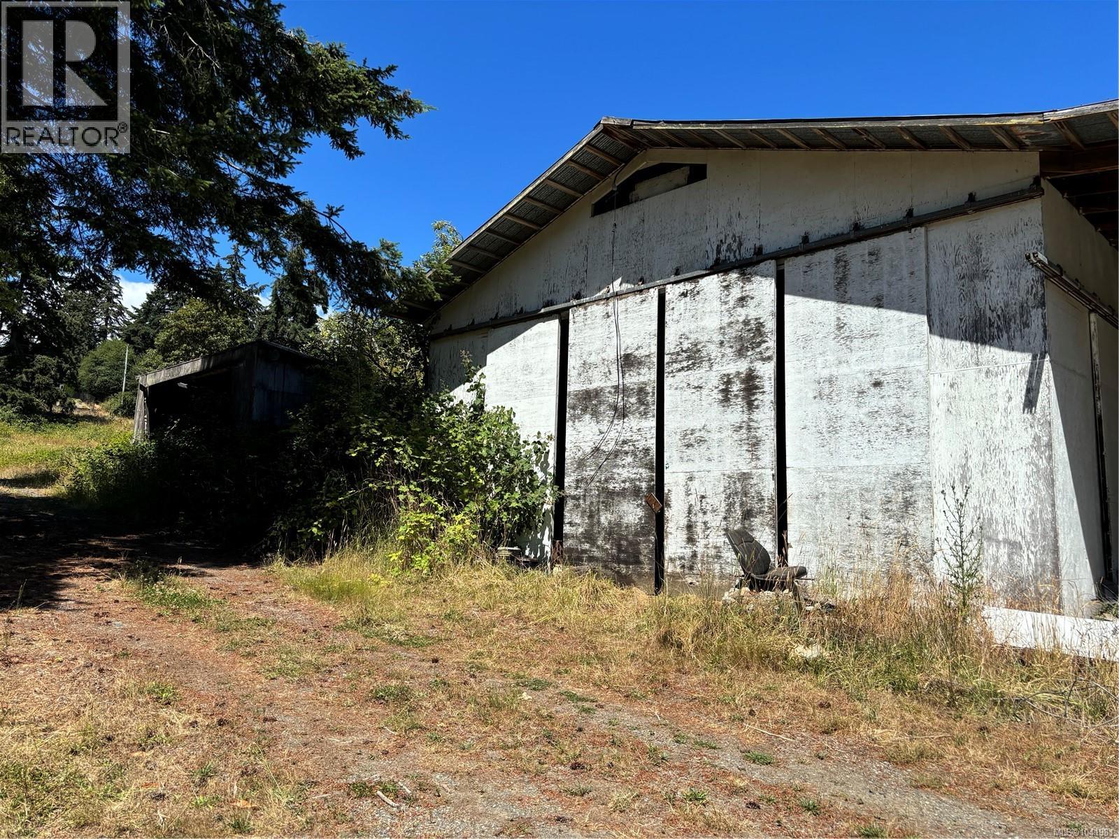 6275 Old East Rd Property Photo 16
