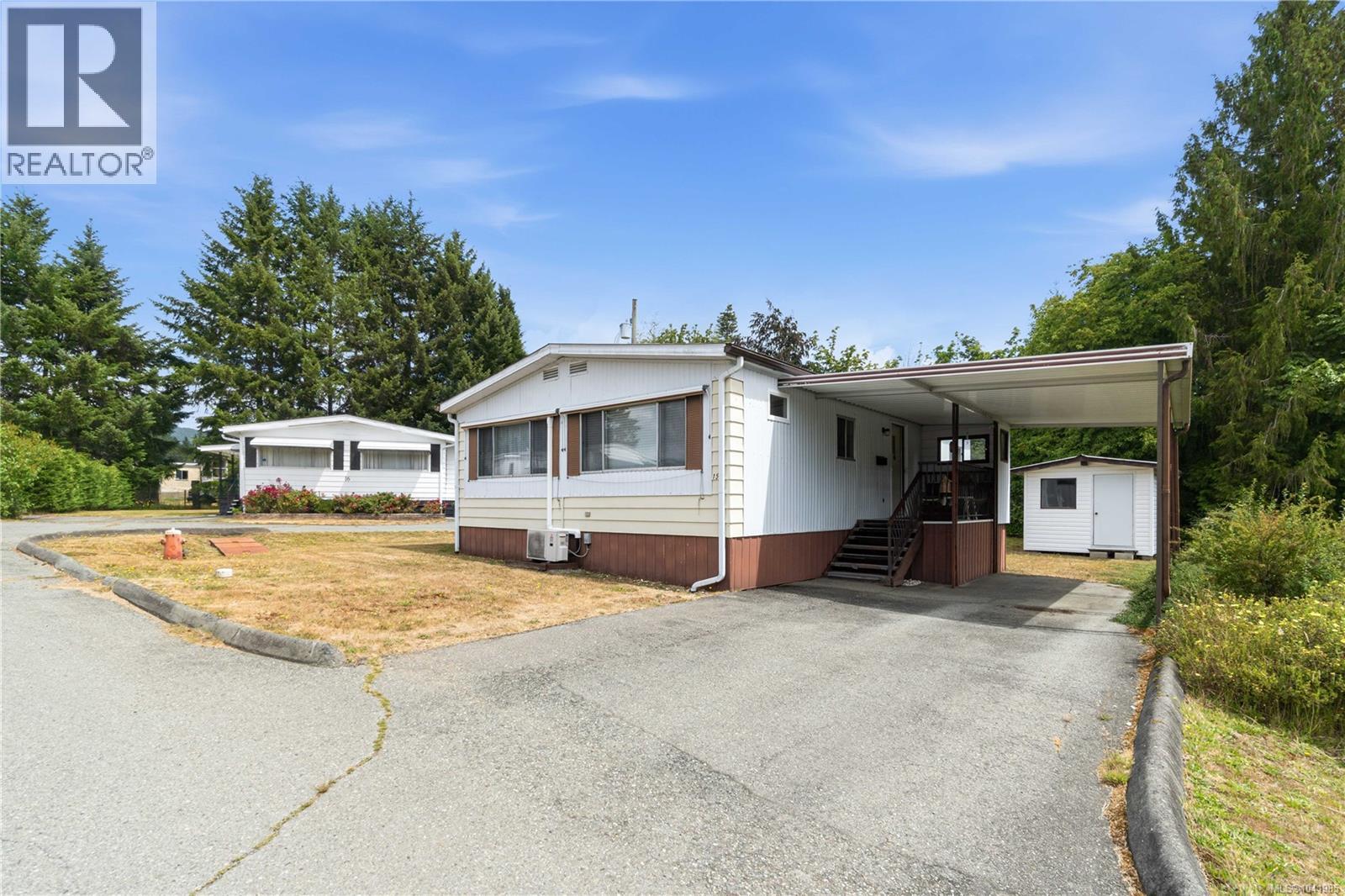 15 4935 Broughton St Property Photo 4