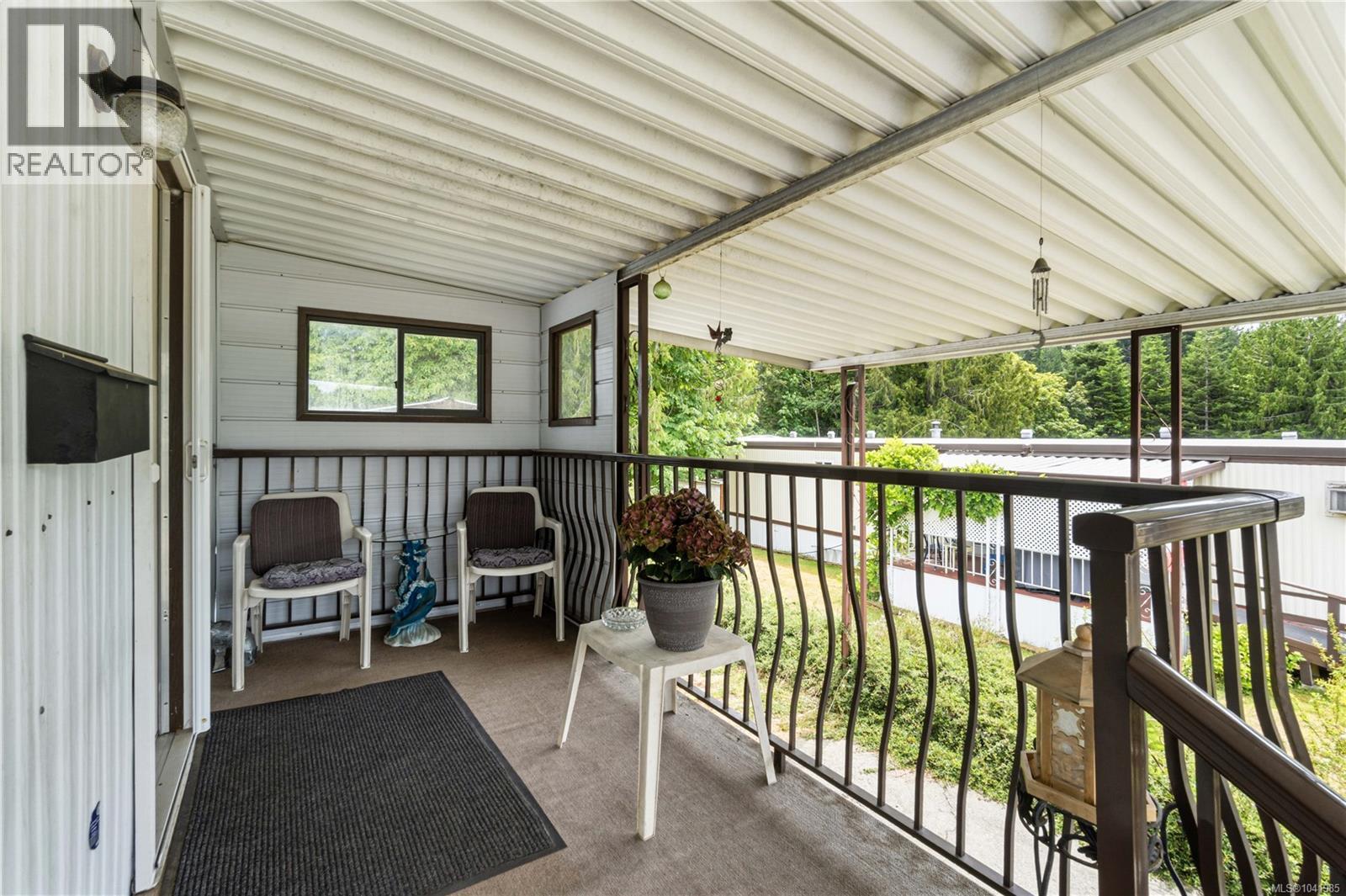 15 4935 Broughton St Property Photo 5