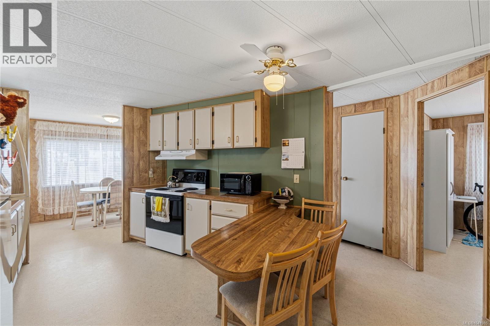 15 4935 Broughton St Property Photo 7