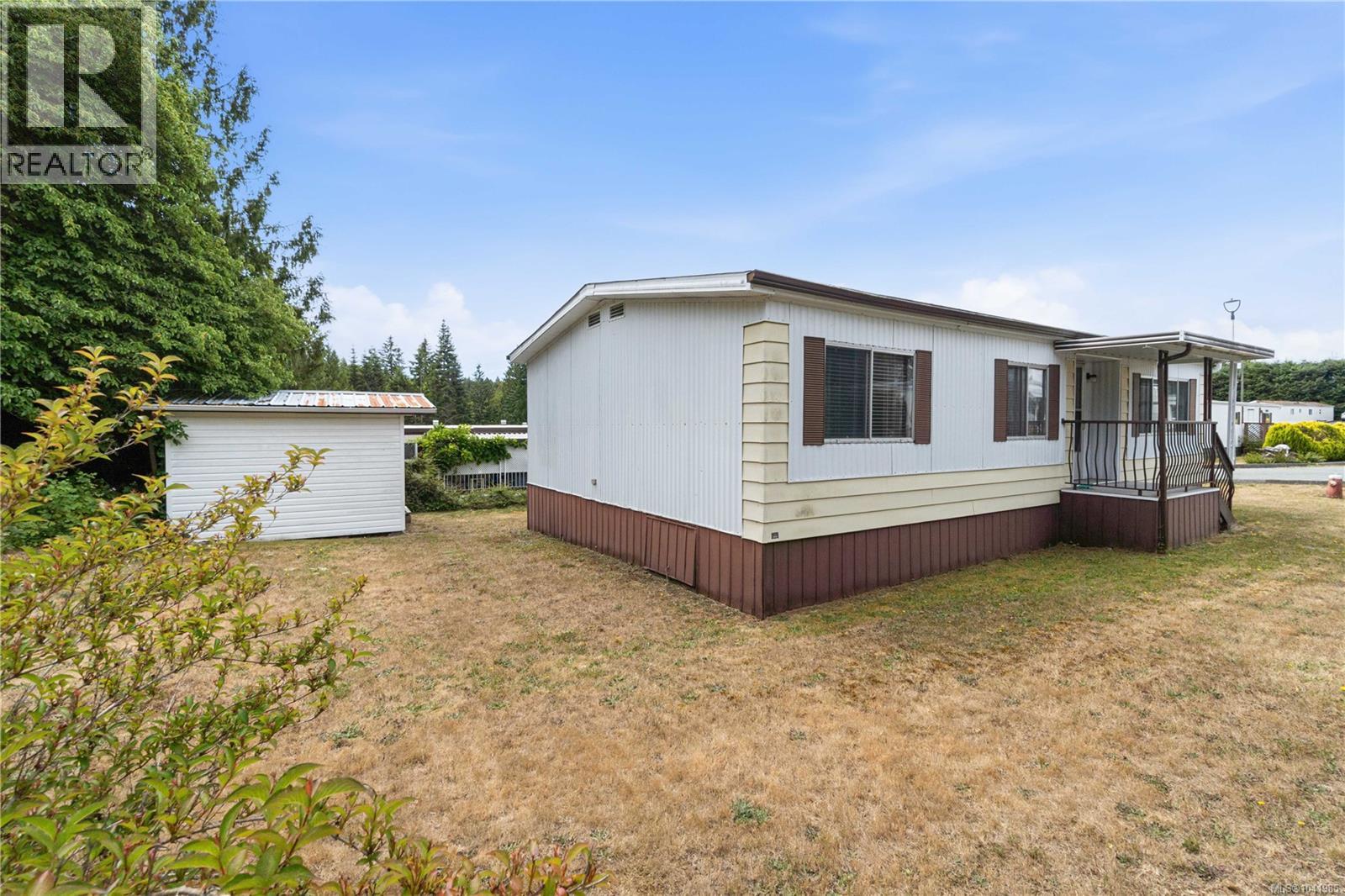 15 4935 Broughton St Property Photo 23
