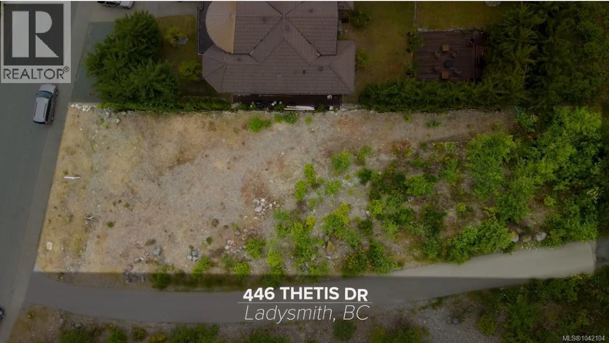446 Thetis Dr Property Photo 3