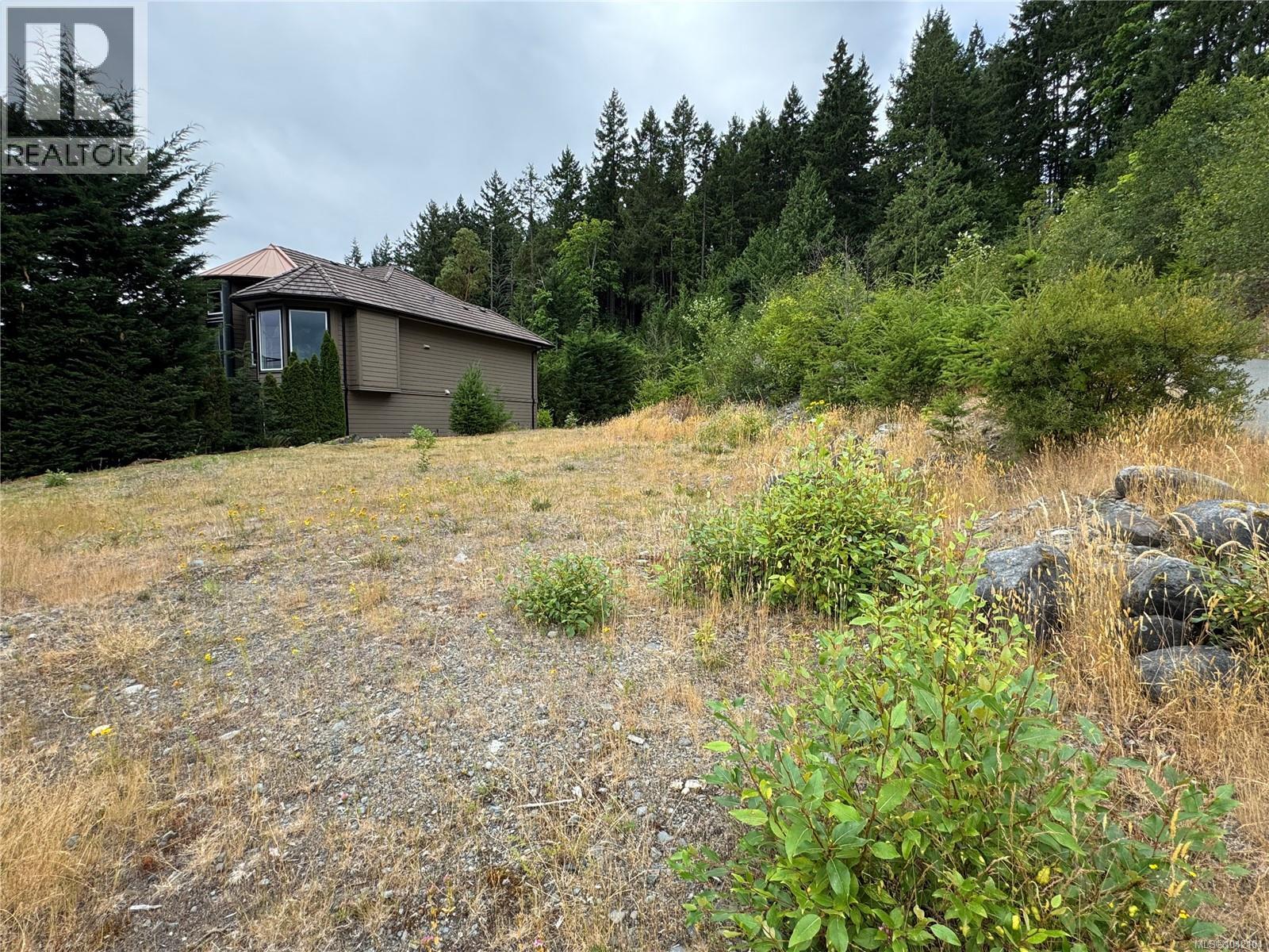 446 Thetis Dr Property Photo 7