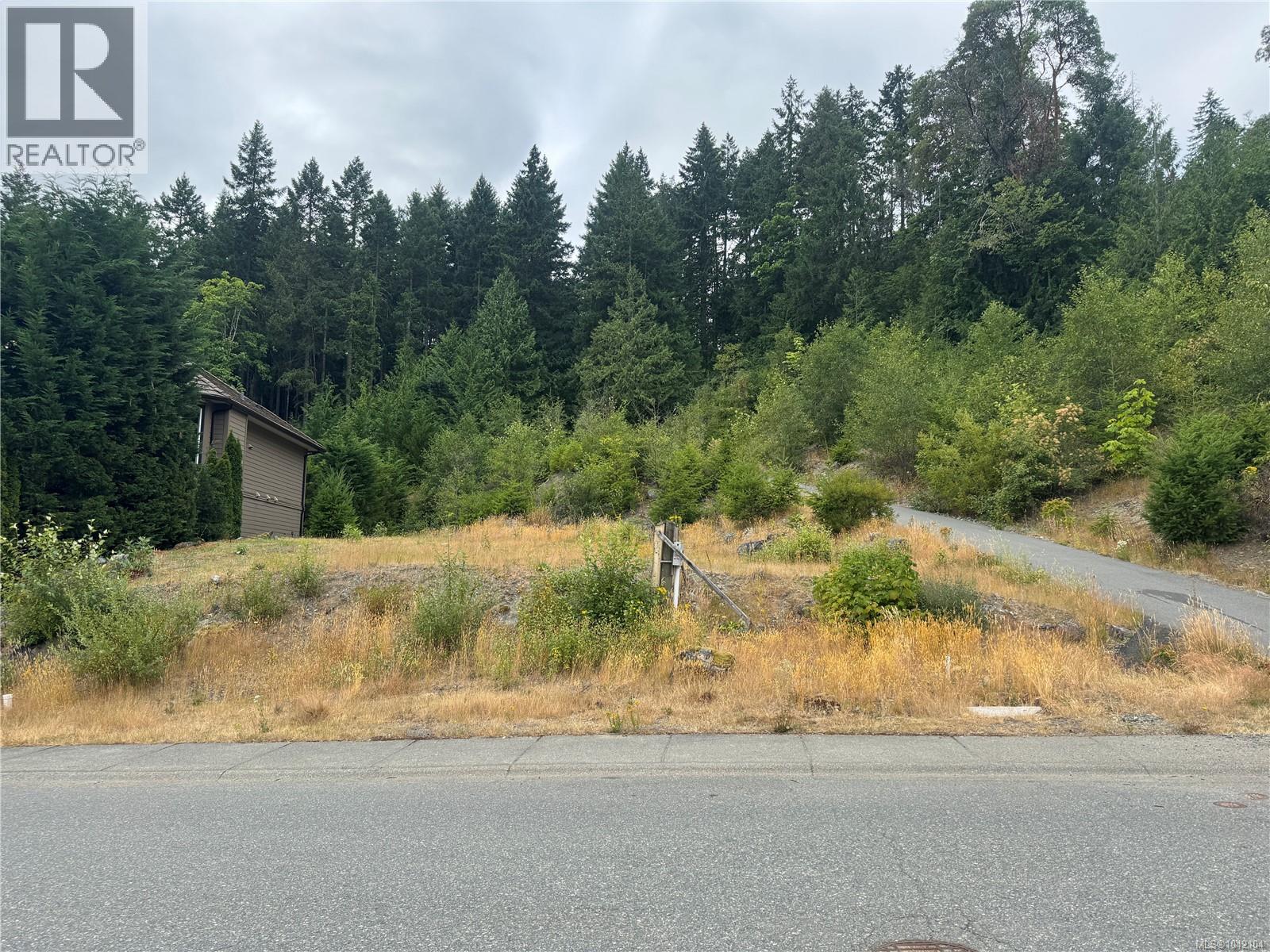 446 Thetis Dr Property Photo 8