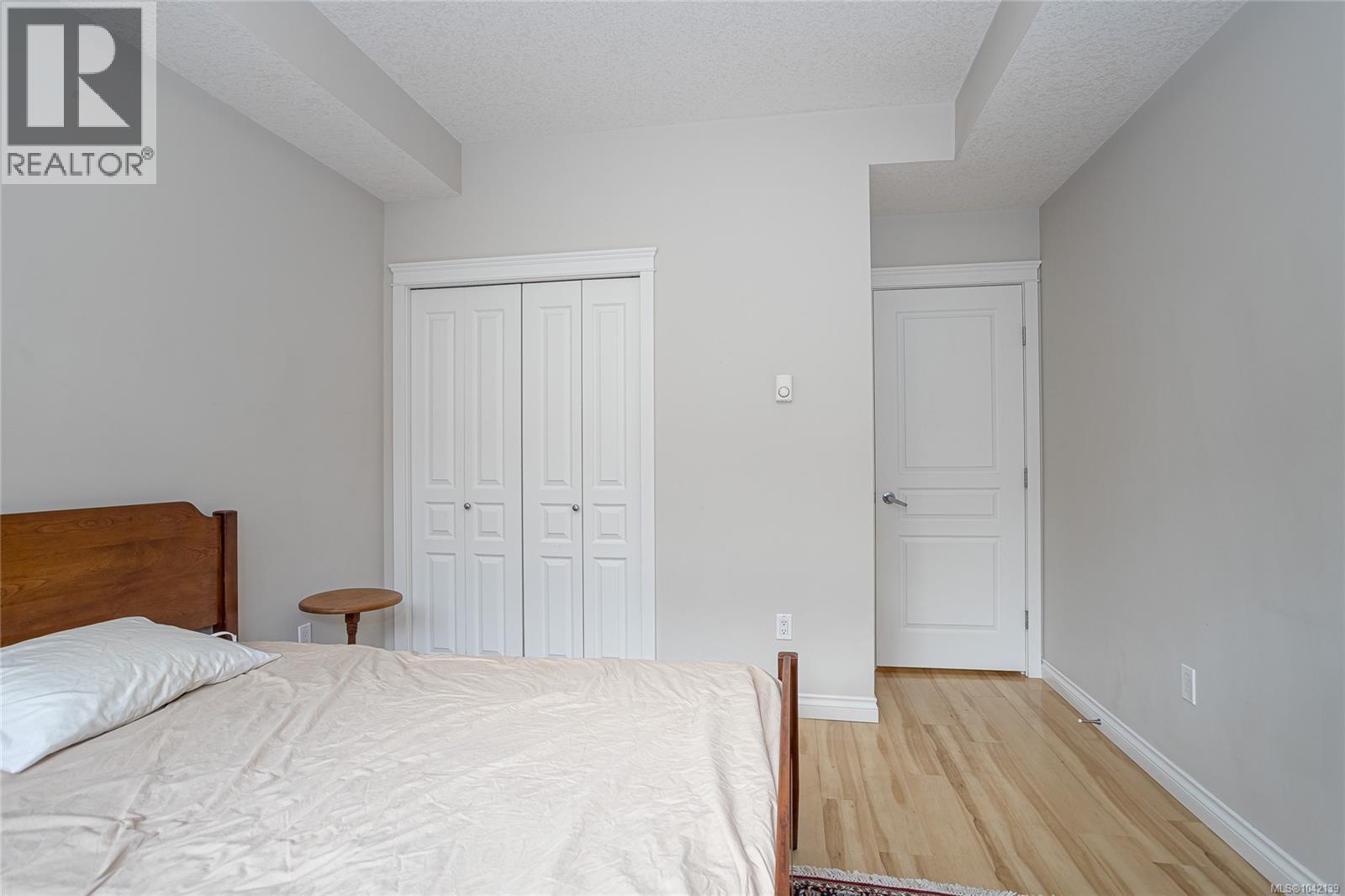 207 2117 Meredith Rd Property Photo 6
