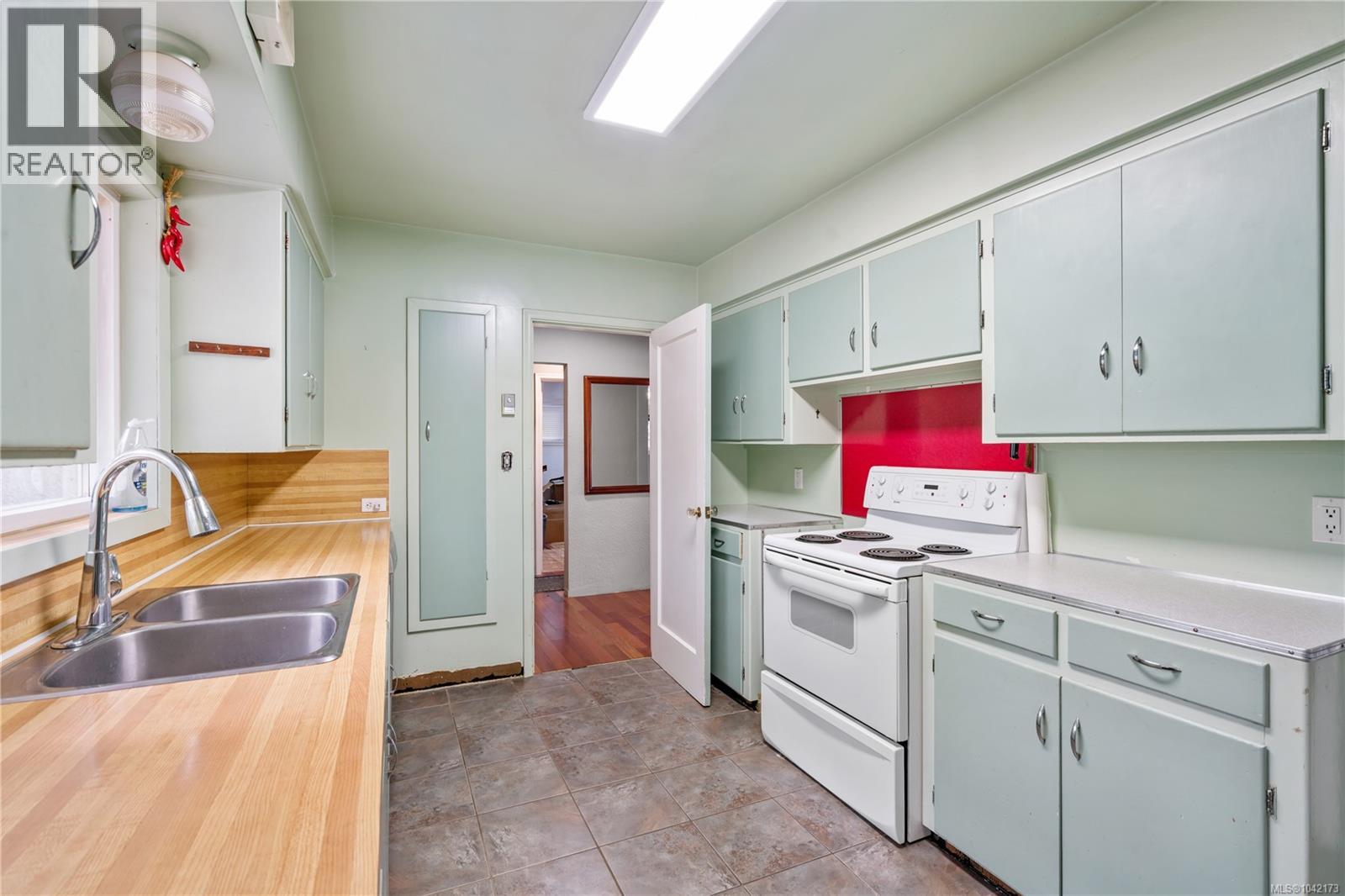 4511 Pachena Pl Property Photo 9