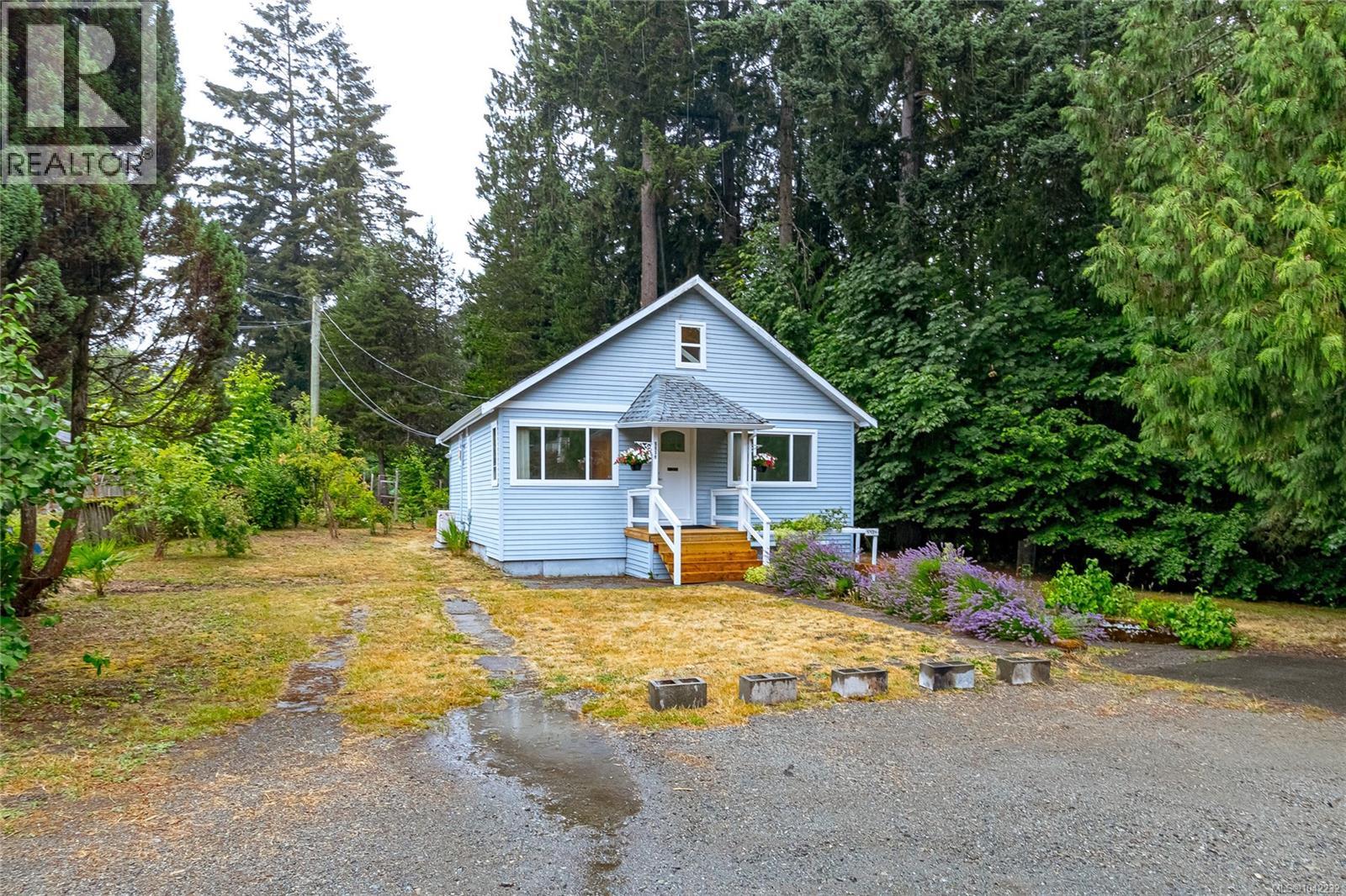 5934 Highland Ave Property Photo 1