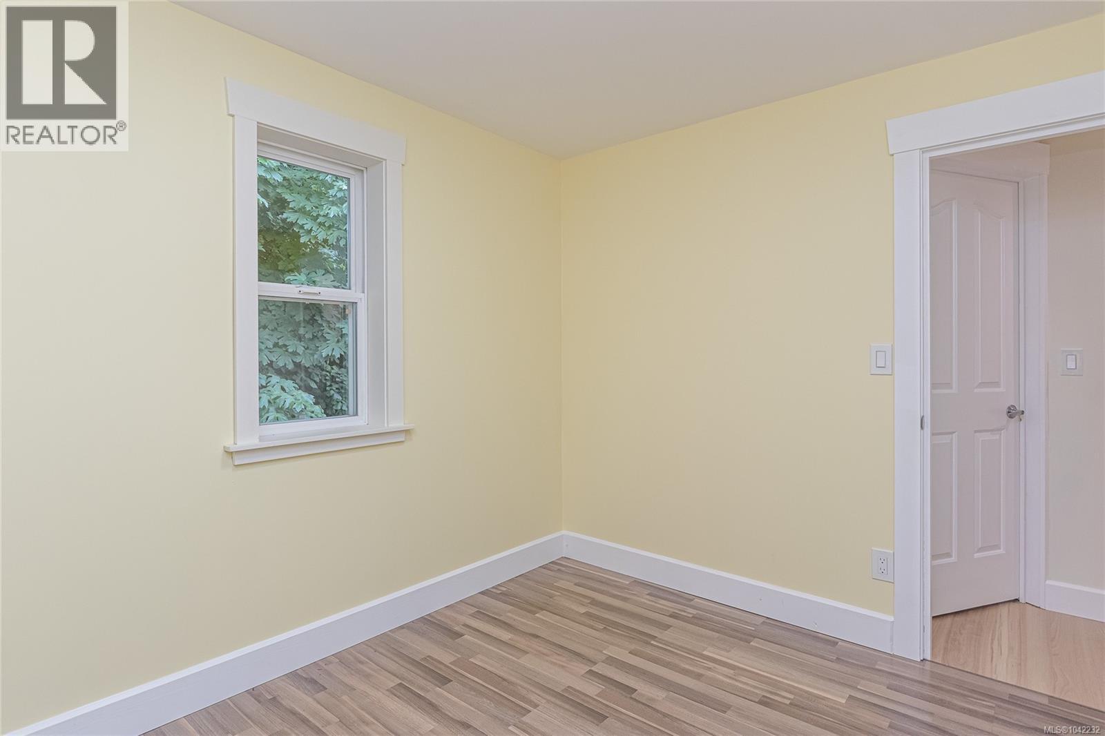 5934 Highland Ave Property Photo 14