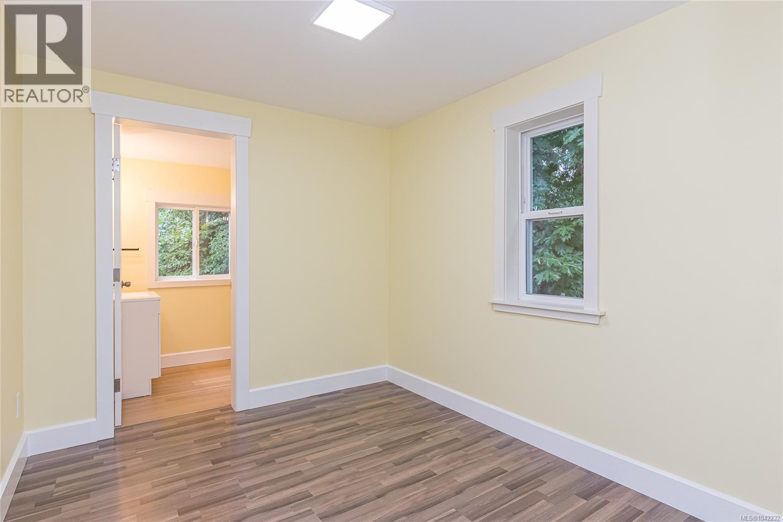 5934 Highland Ave Property Photo 15
