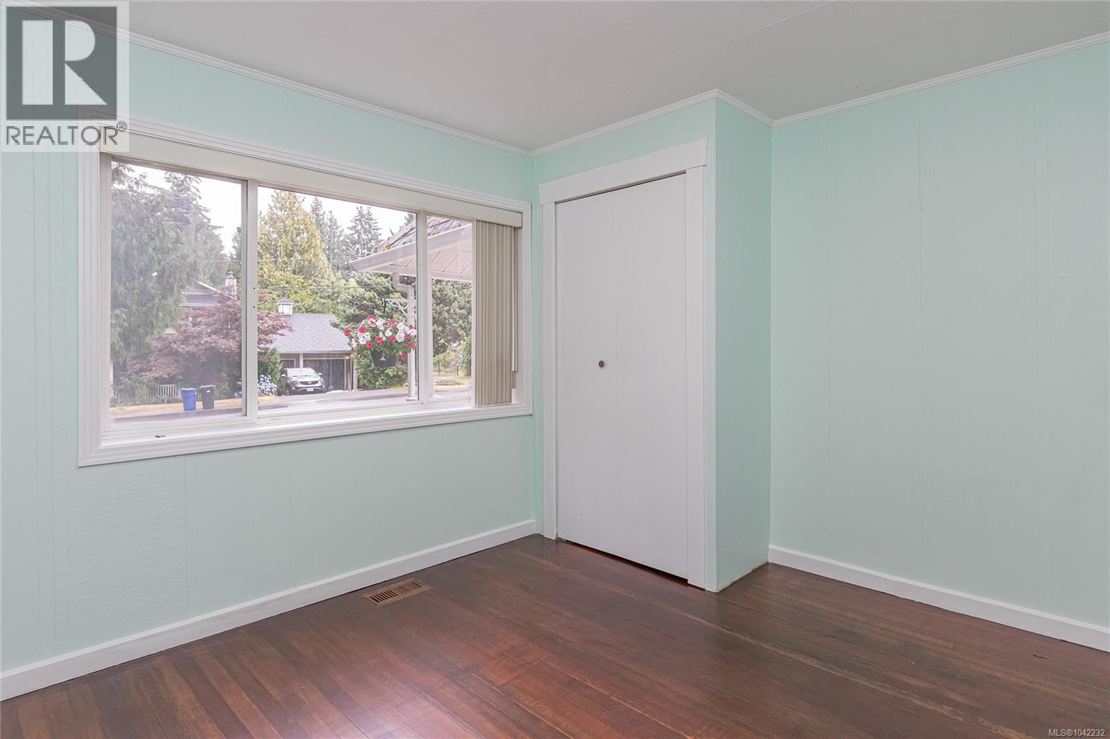 5934 Highland Ave Property Photo 18