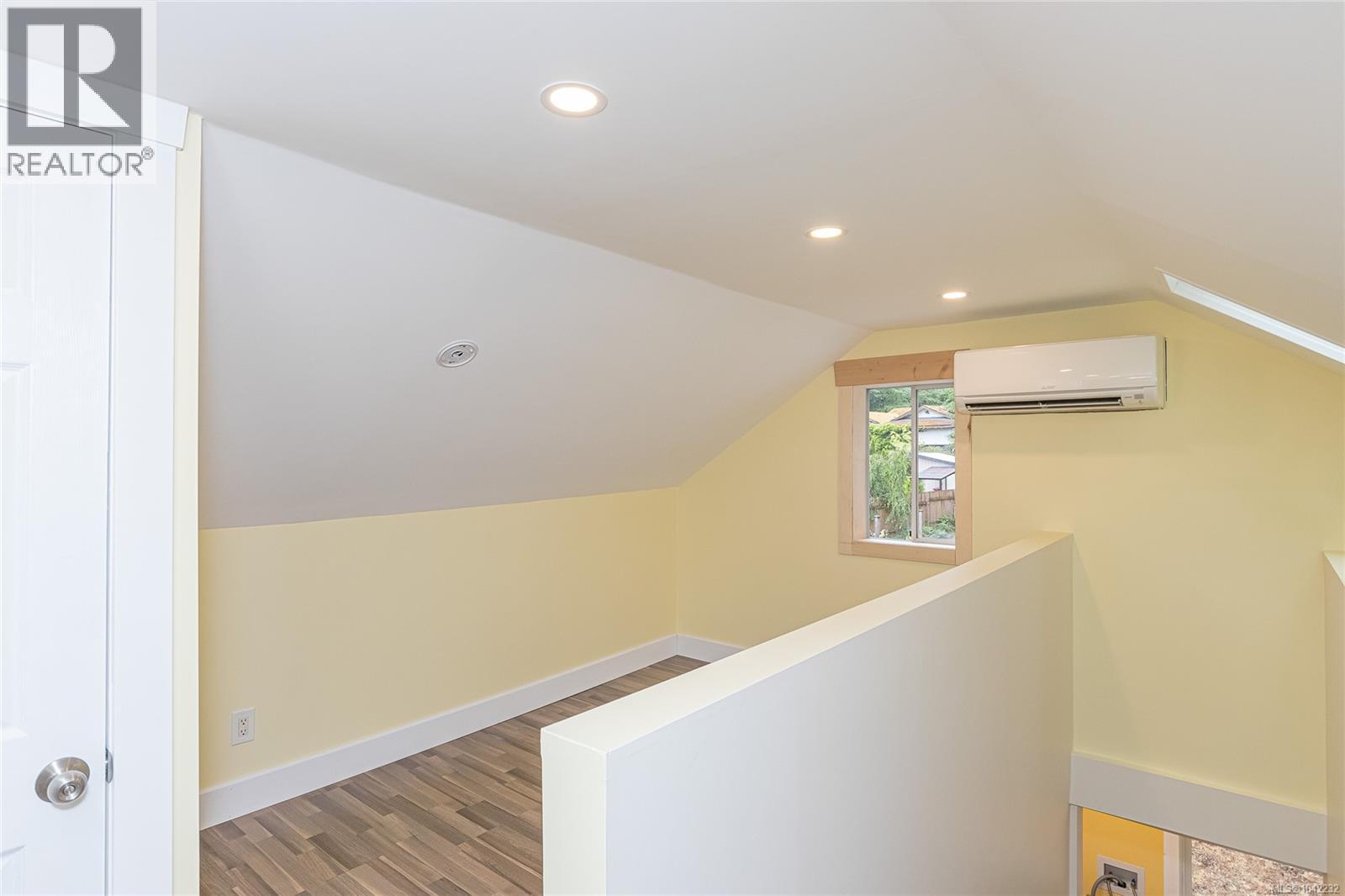 5934 Highland Ave Property Photo 20