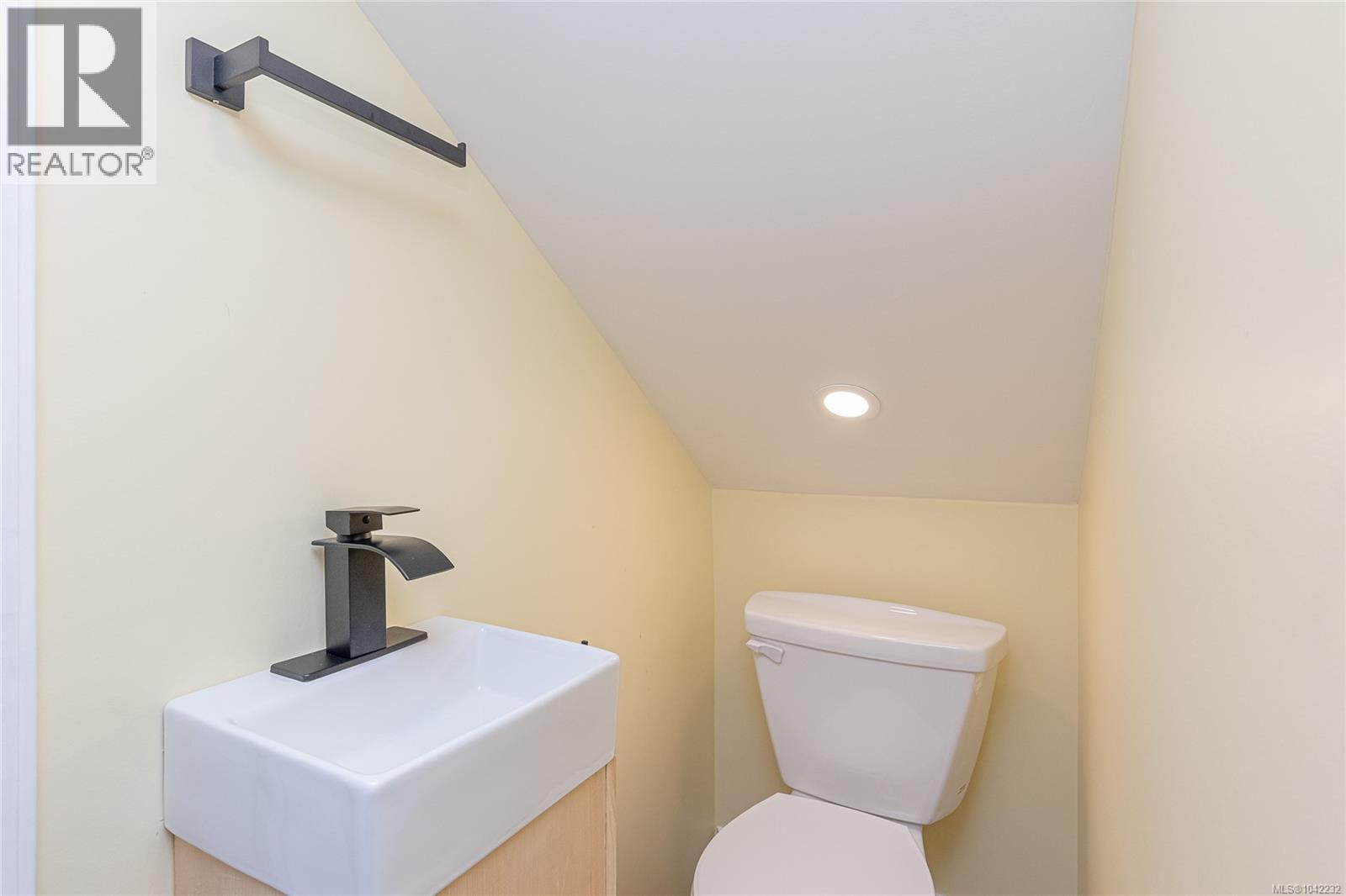 5934 Highland Ave Property Photo 25