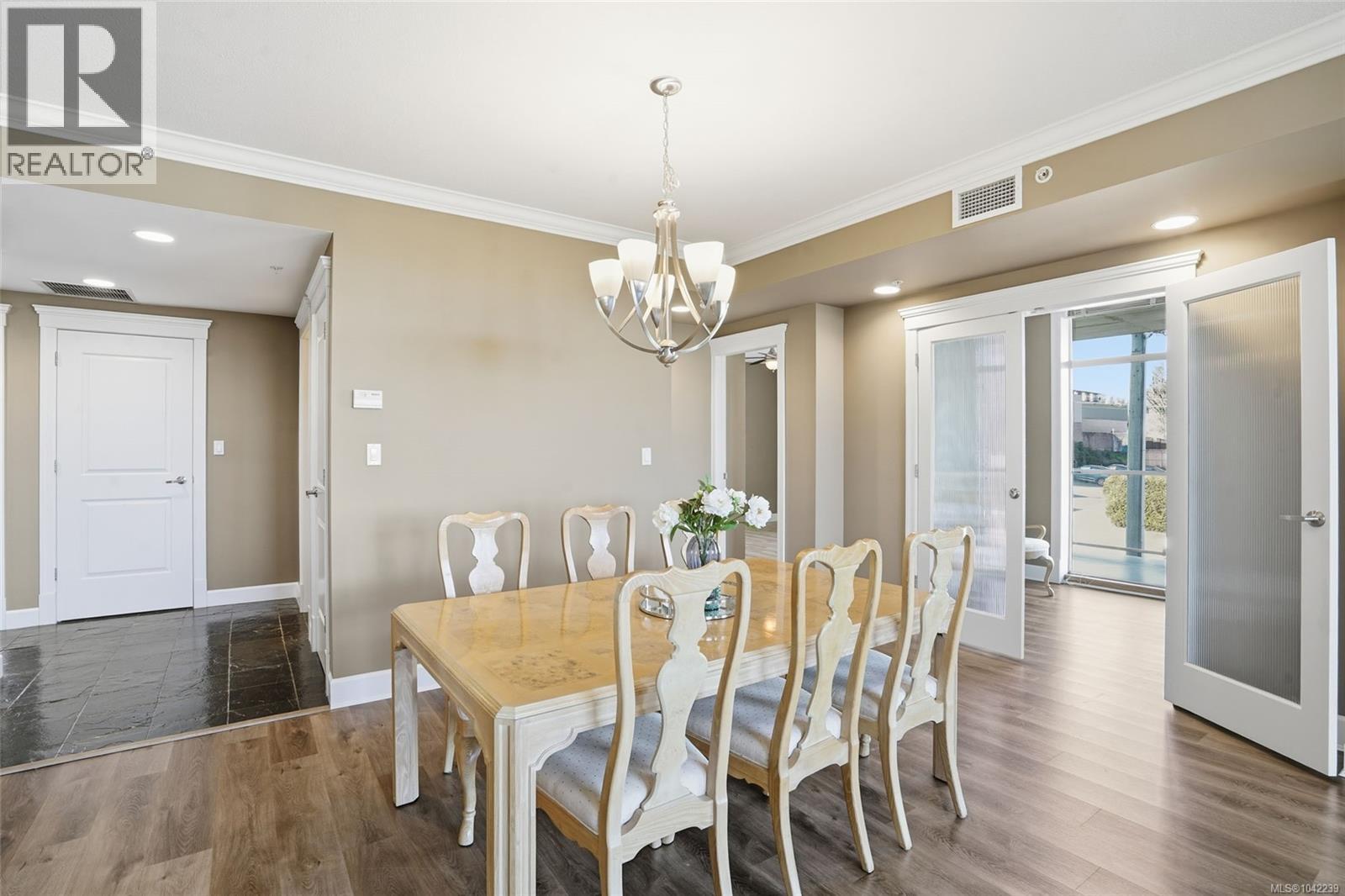 201 225 Rosehill St Property Photo 25