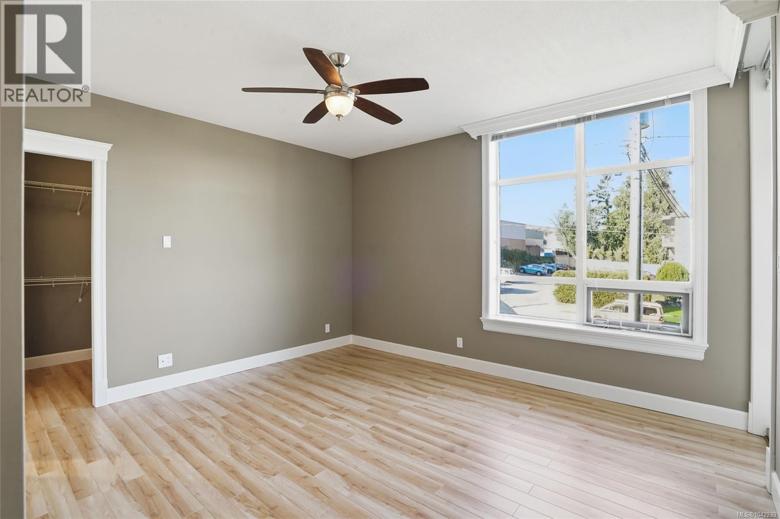 201 225 Rosehill St Property Photo 30