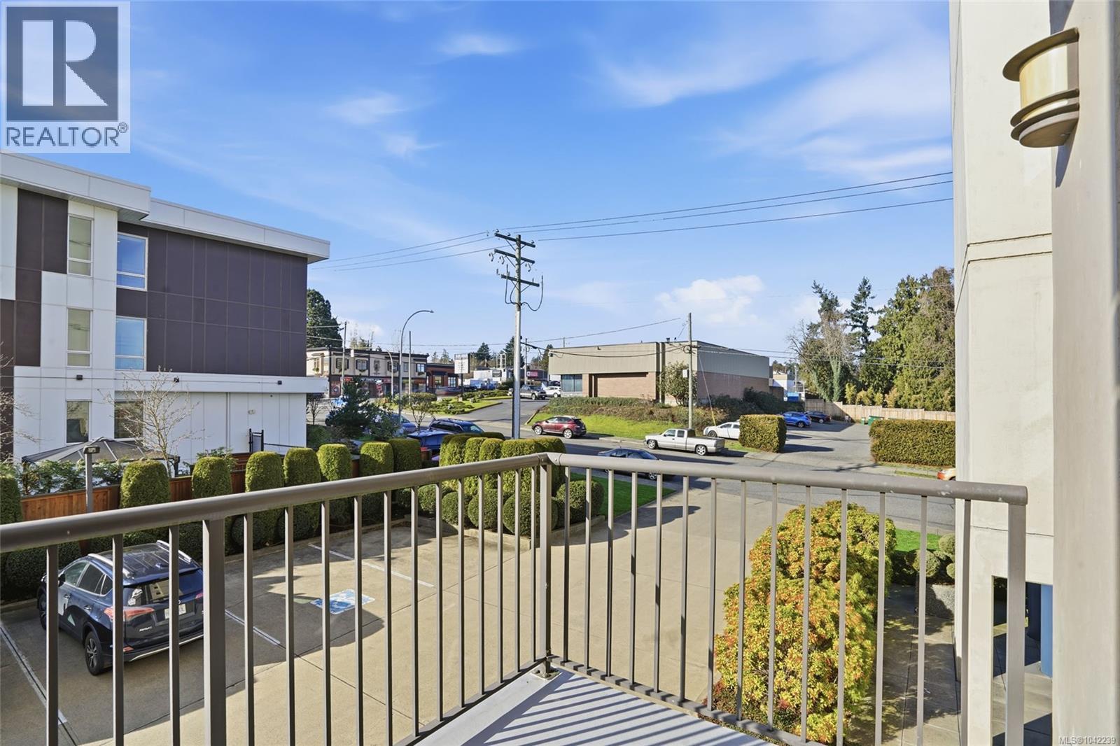 201 225 Rosehill St Property Photo 44