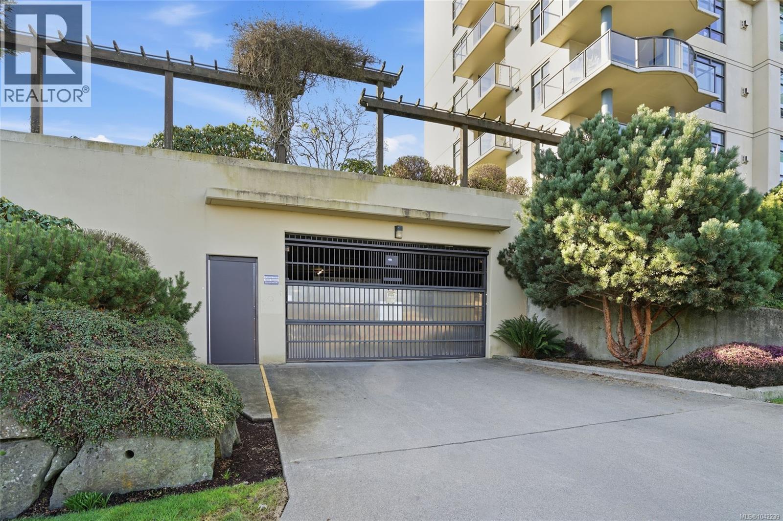 201 225 Rosehill St Property Photo 49
