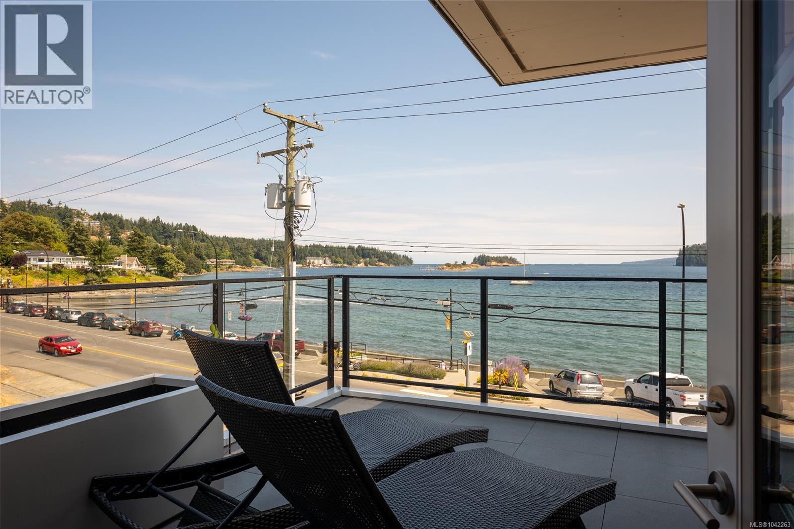 101 2835 Departure Bay Rd Property Photo 25