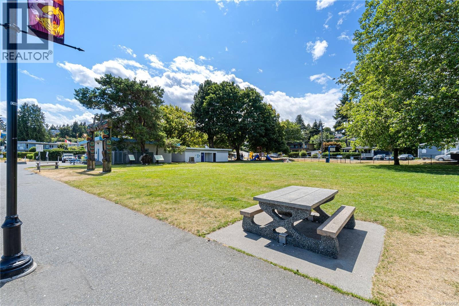 101 2835 Departure Bay Rd Property Photo 62