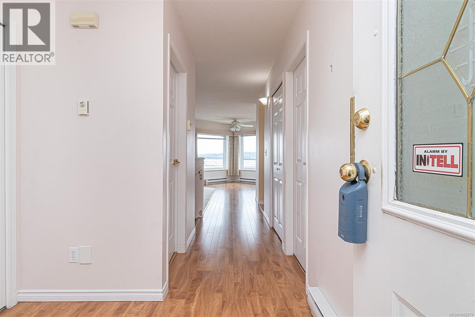 1012 Highview Terr Property Photo 6