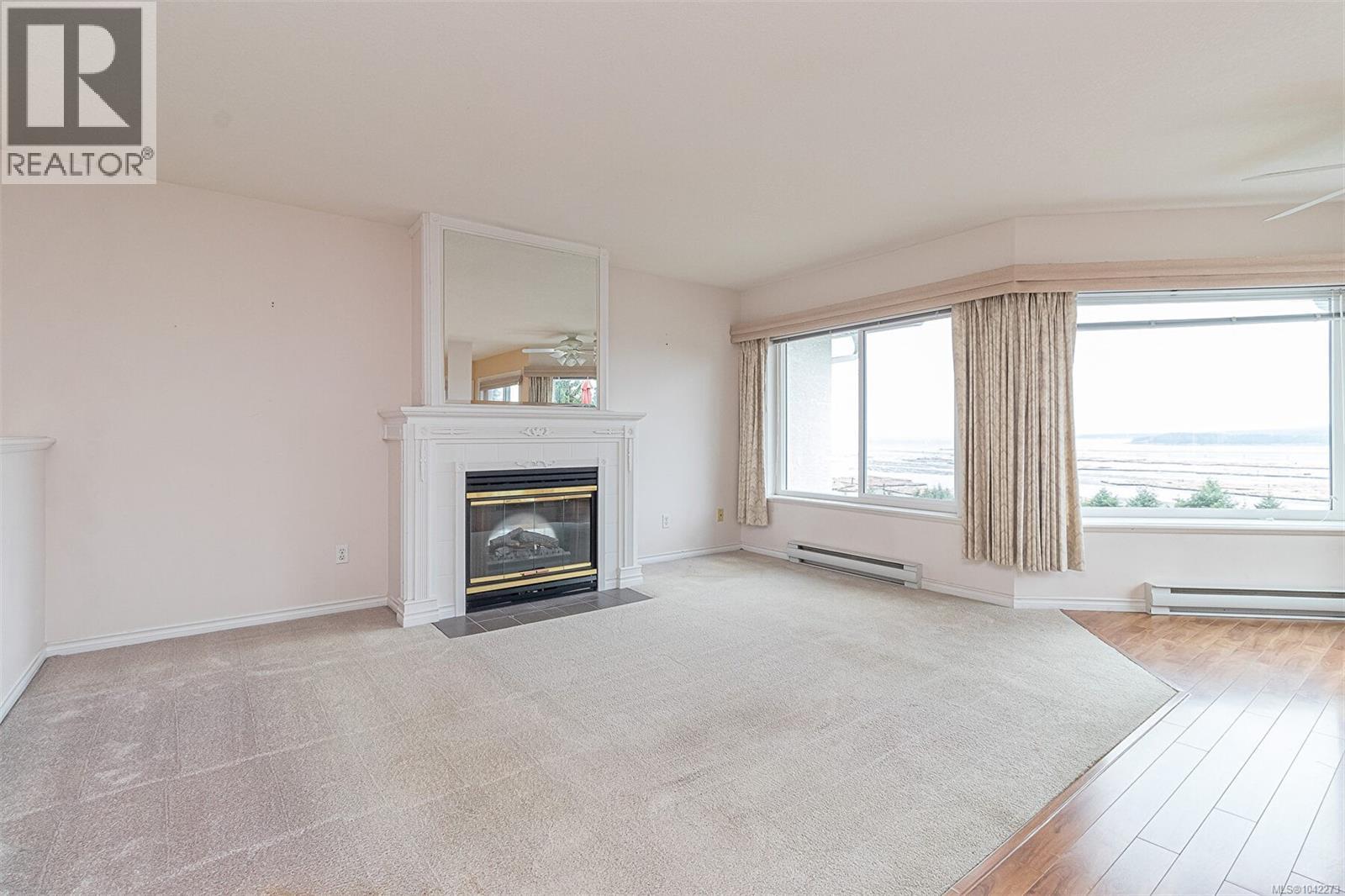 1012 Highview Terr Property Photo 8