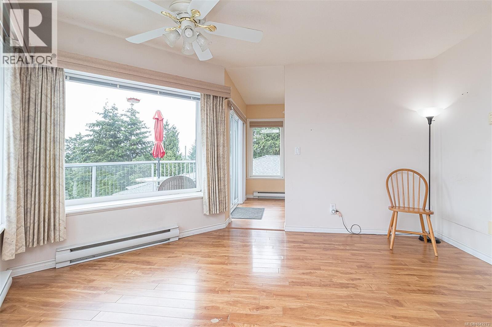 1012 Highview Terr Property Photo 16