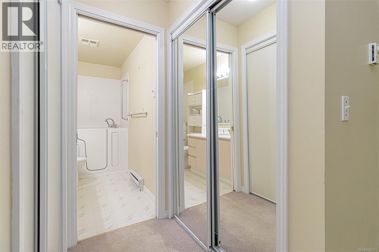 1012 Highview Terr Property Photo 29