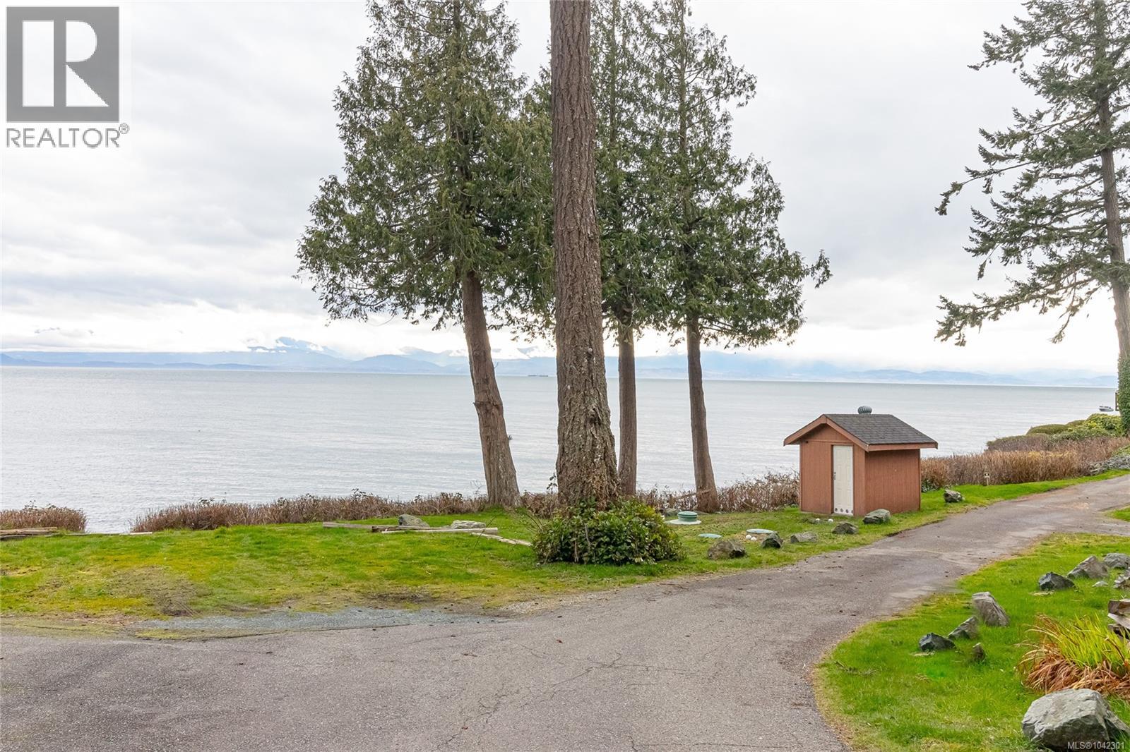 9 8177 West Coast Rd Property Photo 38