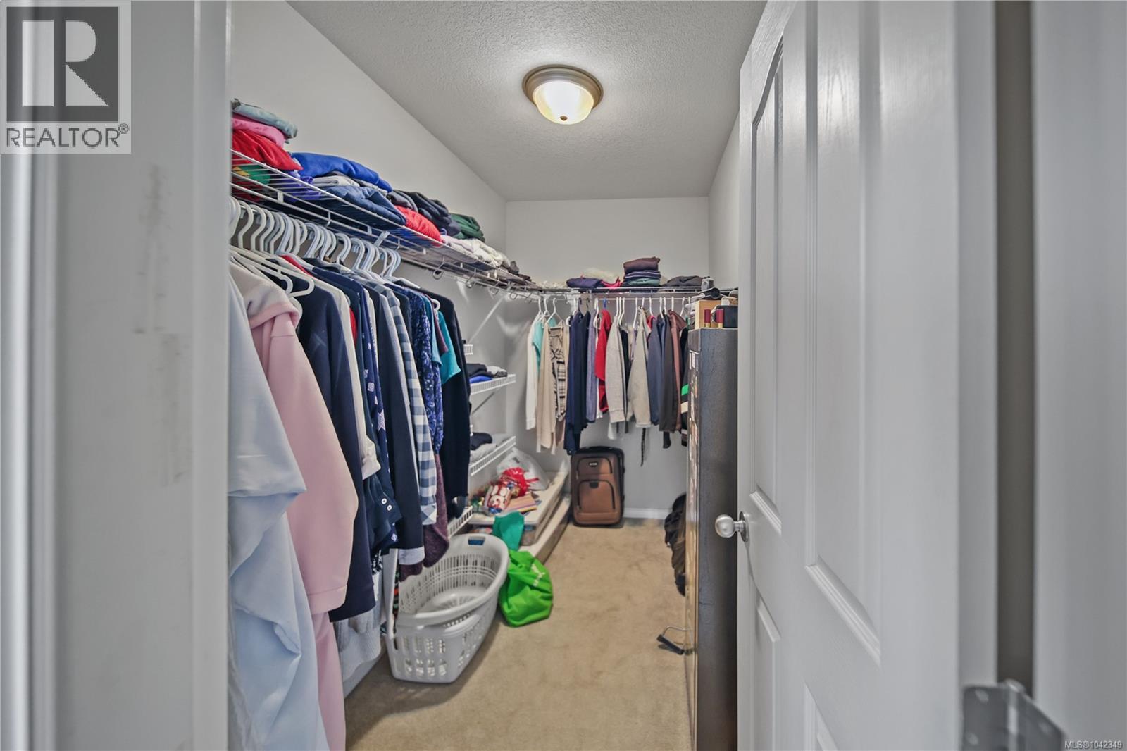 5575 Woodland Cres E Property Photo 21