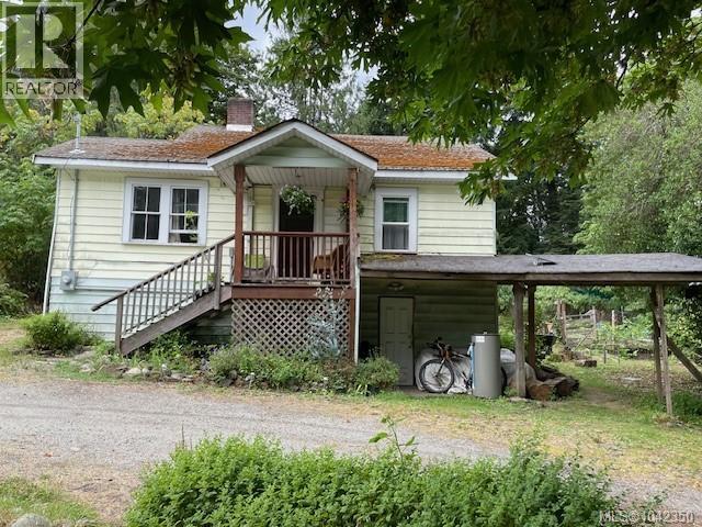 220 Fulford-Ganges Rd