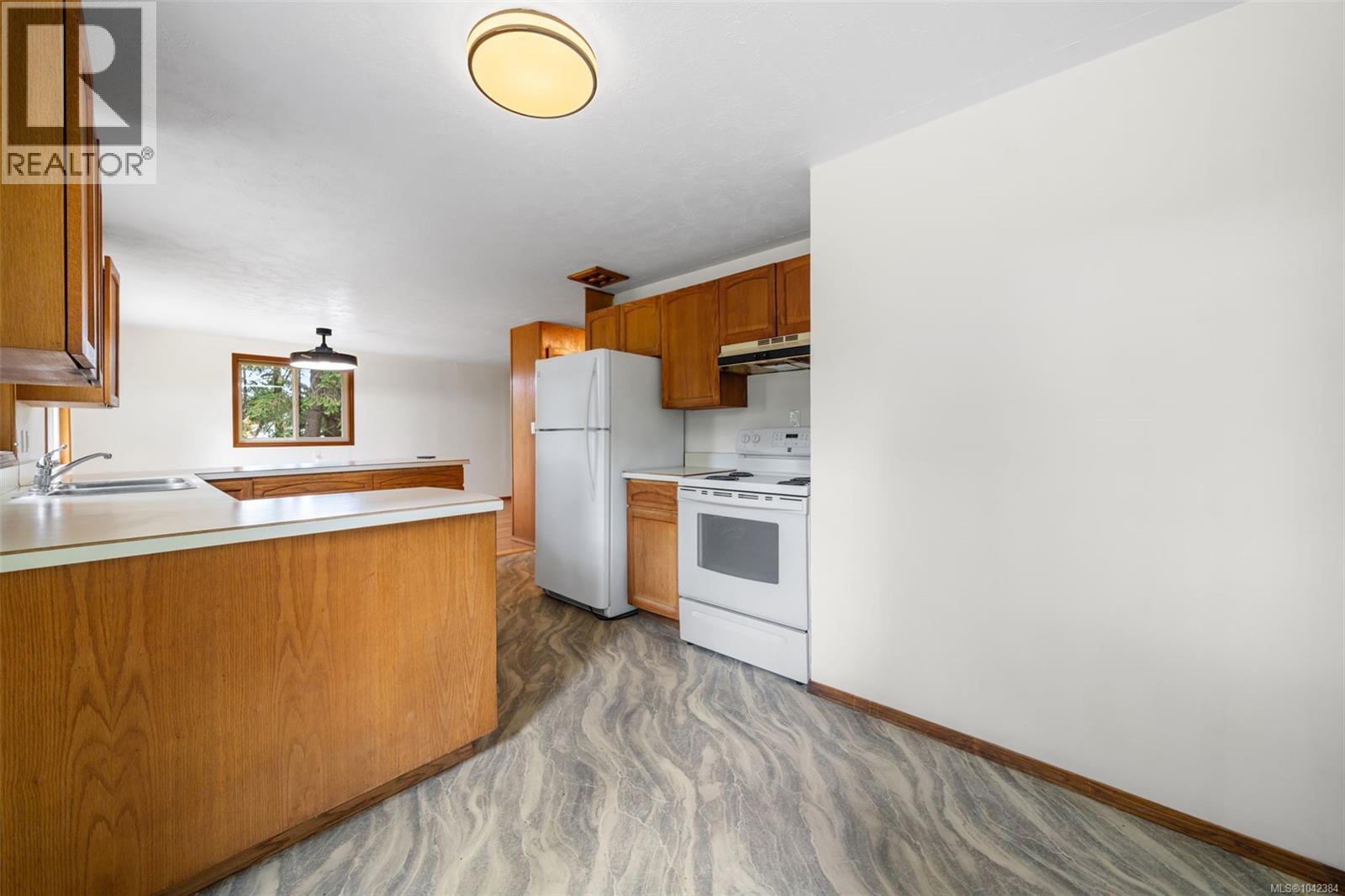 6025 Castley Rd Property Photo 17