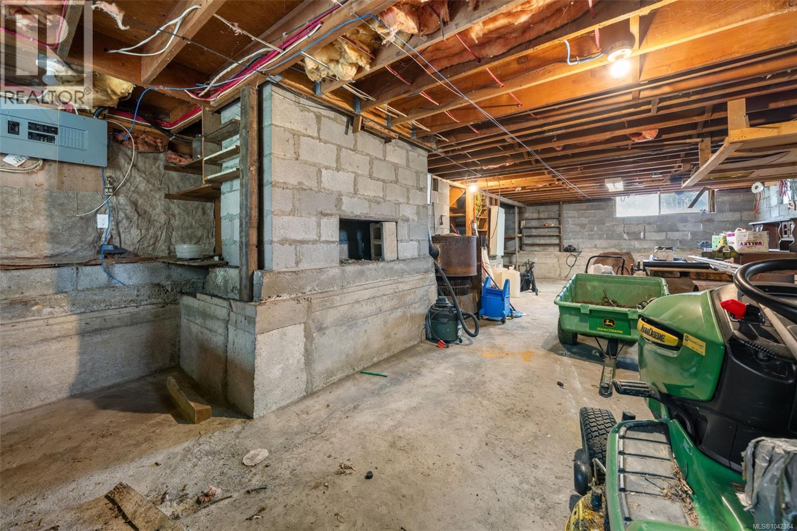 6025 Castley Rd Property Photo 32