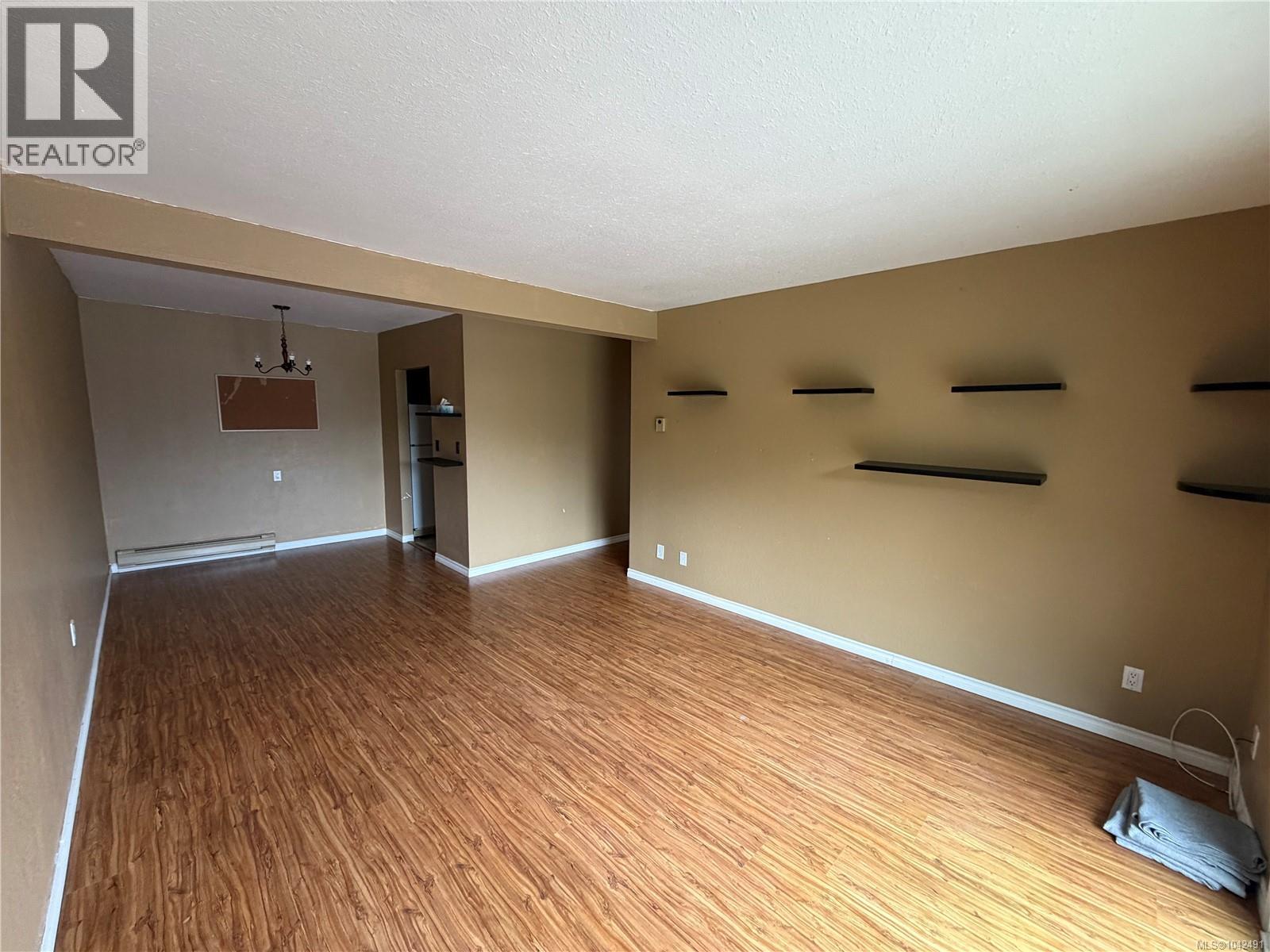 307 611 Macmillan Dr Property Photo 9