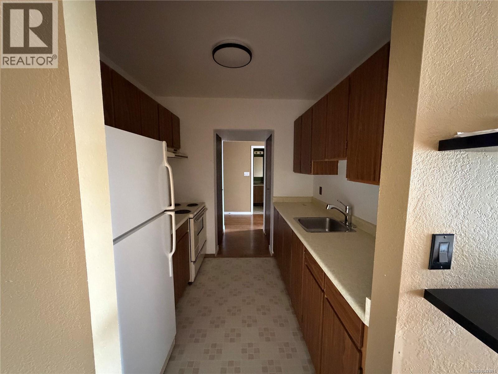 307 611 Macmillan Dr Property Photo 14